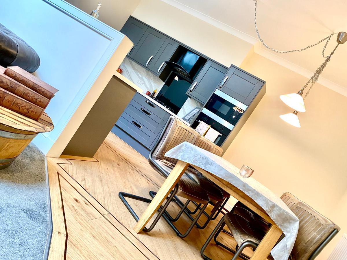 Serviced Accommodation Moray Lesmurdie House, Elgin - Free Parking, Free Wifi Exterior photo