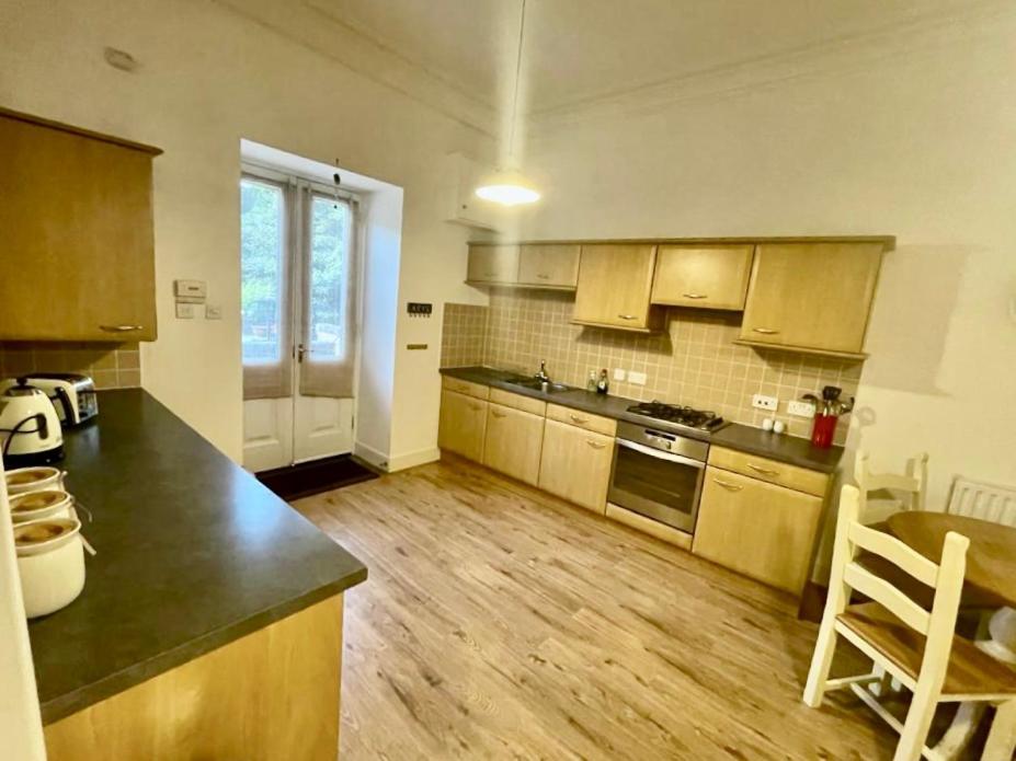 Serviced Accommodation Moray Lesmurdie House, Elgin - Free Parking, Free Wifi Exterior photo